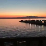 Beachfront Thassos 아파트 *