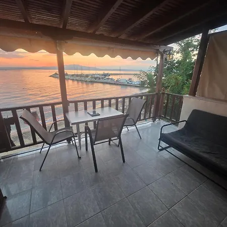 Beachfront Thassos Apartman *