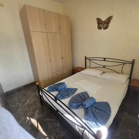 Beachfront Thassos Apartman *